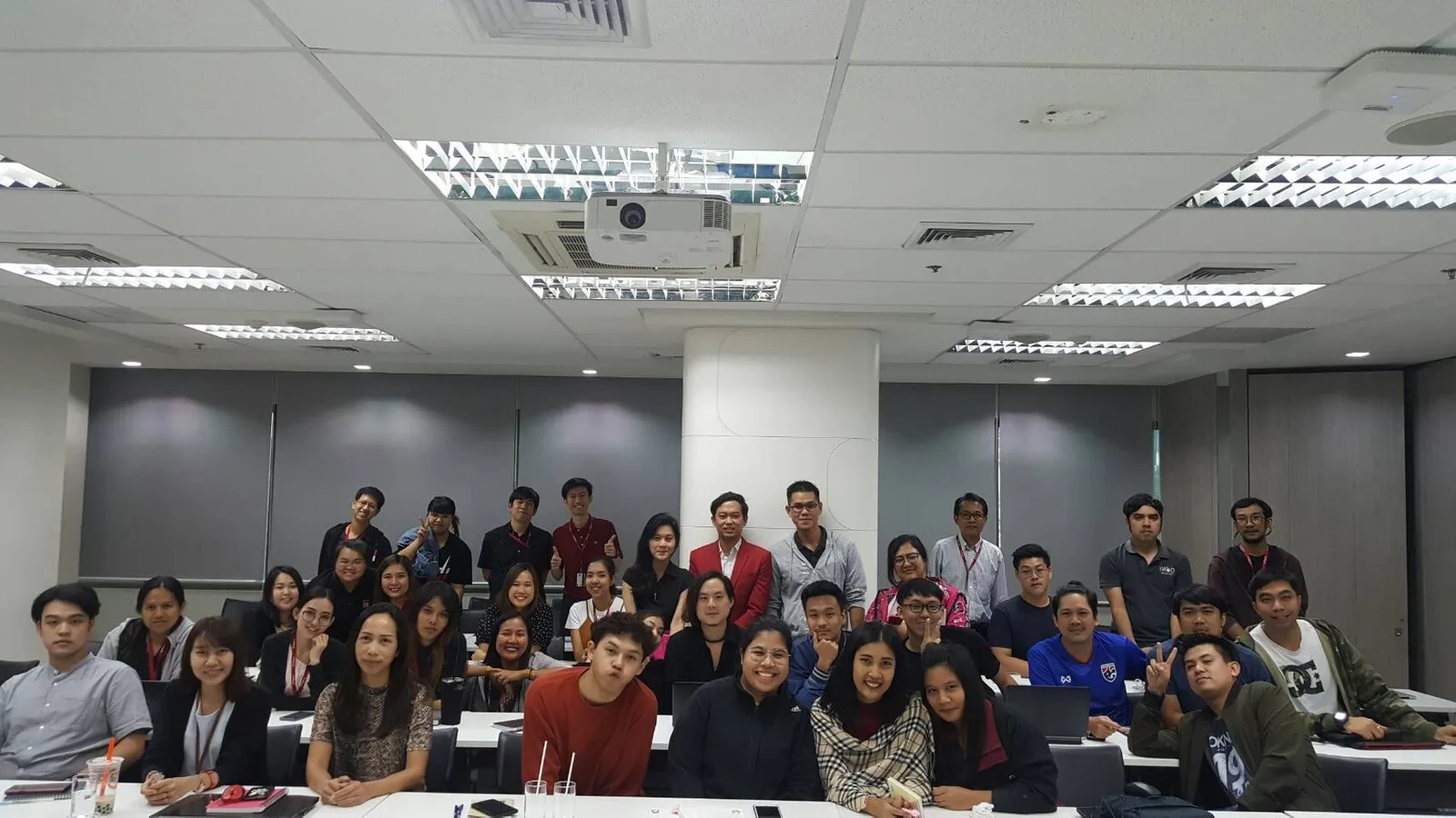 ภาพหมู่การอบรม SEO ให้พนักงาน CPALL กว่า 40 คน